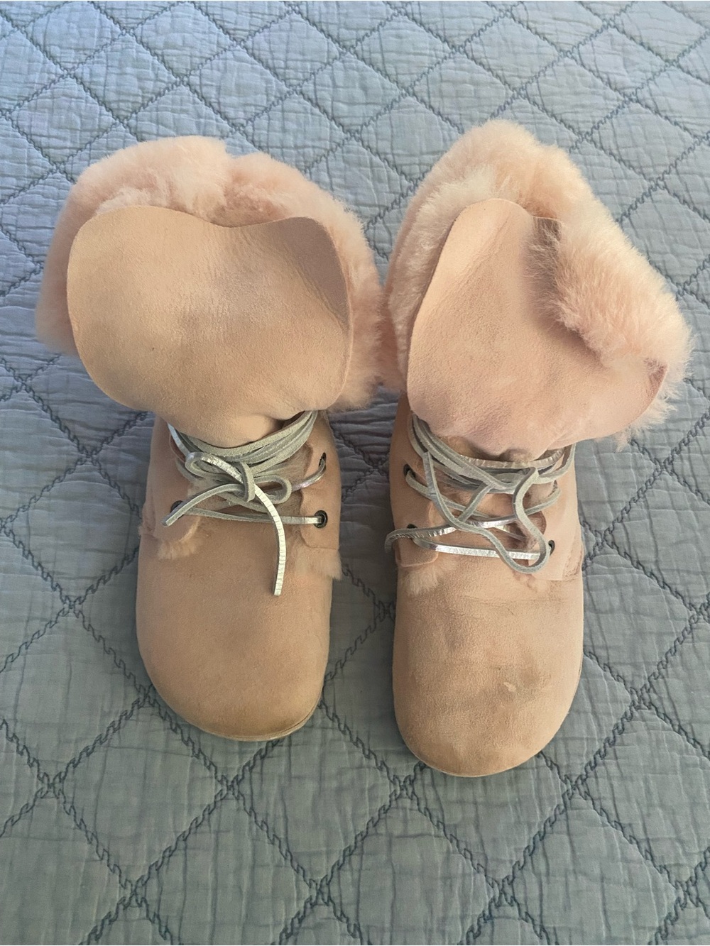 OTZ Troop Weather Shearling Boots in Powder Pink Size EU 39